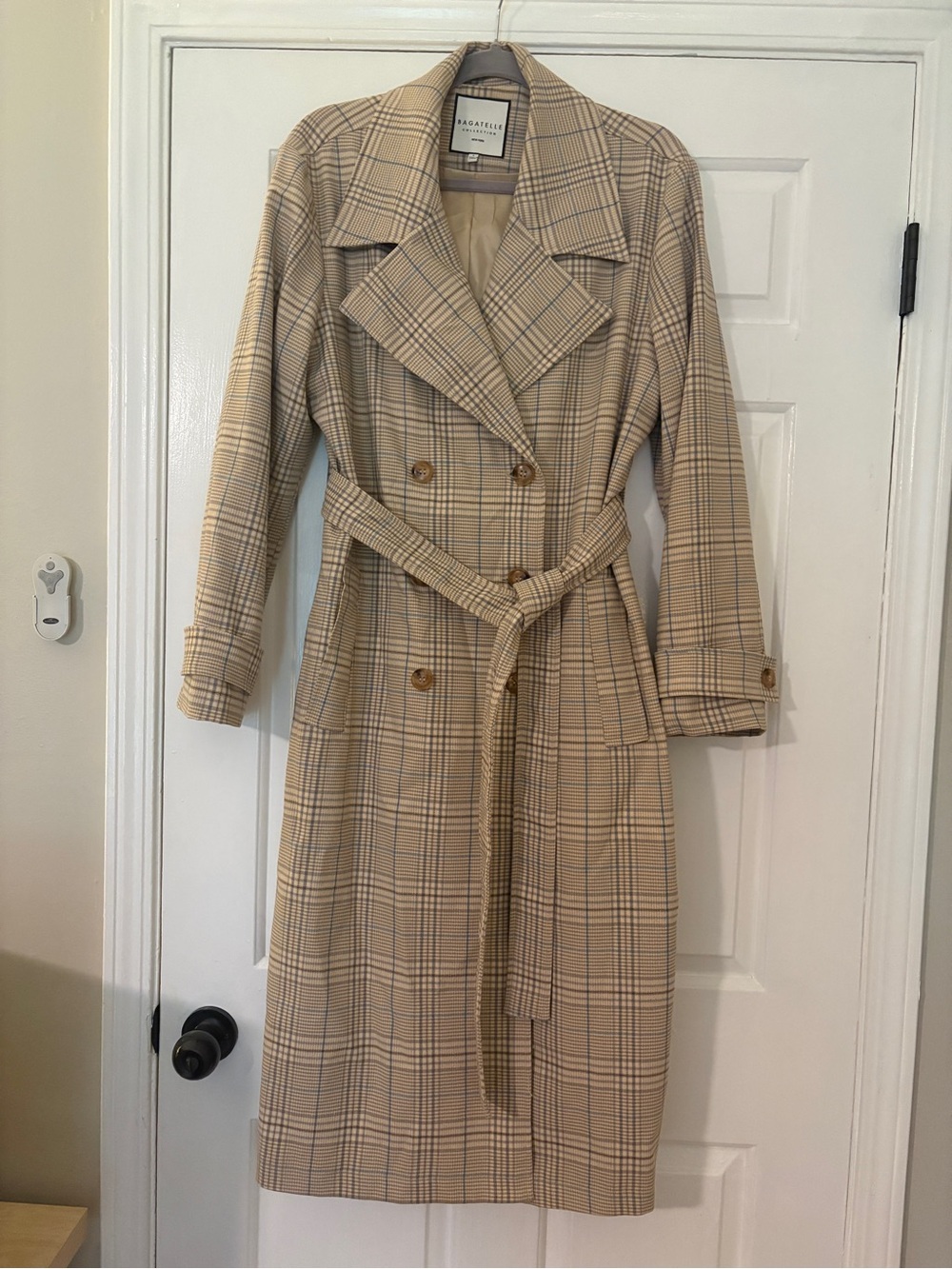 Bagatelle Tan Plaid trench coat with belt size large